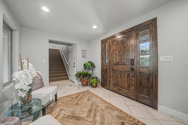 450 Lakeview Rd, Copperopolis, CA 95228