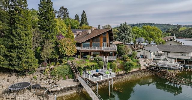 450 Lakeview Rd, Copperopolis, CA 95228