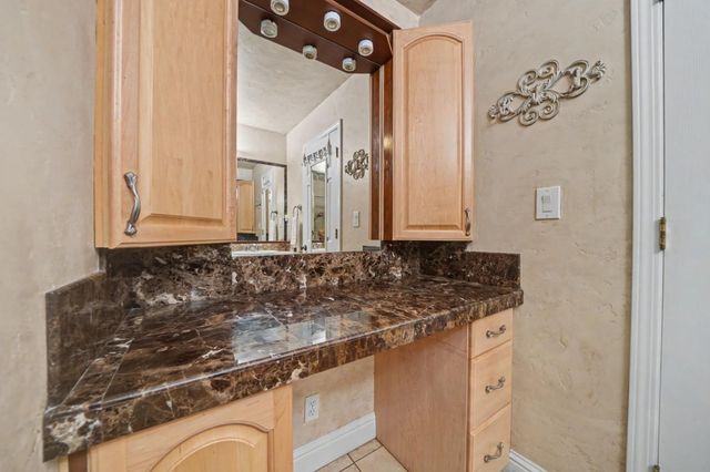 450 Lakeview Rd, Copperopolis, CA 95228