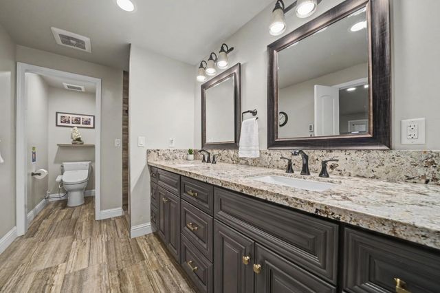 450 Lakeview Rd, Copperopolis, CA 95228