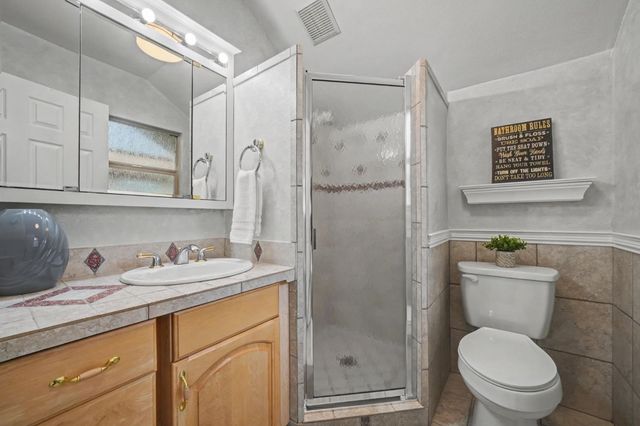 450 Lakeview Rd, Copperopolis, CA 95228