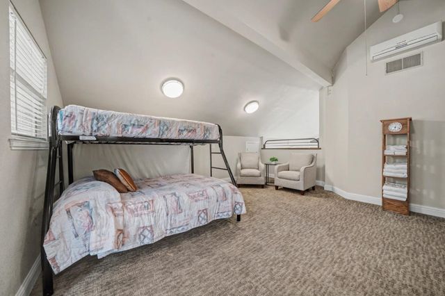 450 Lakeview Rd, Copperopolis, CA 95228