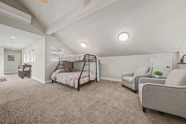 450 Lakeview Rd, Copperopolis, CA 95228