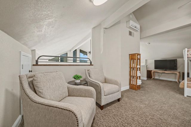 450 Lakeview Rd, Copperopolis, CA 95228