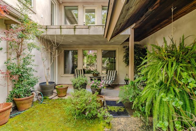 450 Lakeview Rd, Copperopolis, CA 95228