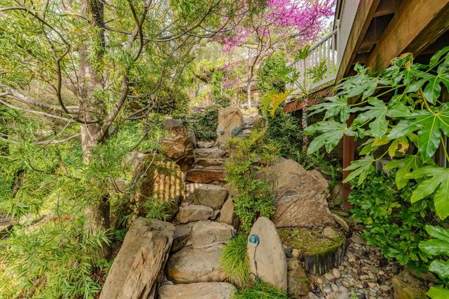 450 Lakeview Rd, Copperopolis, CA 95228