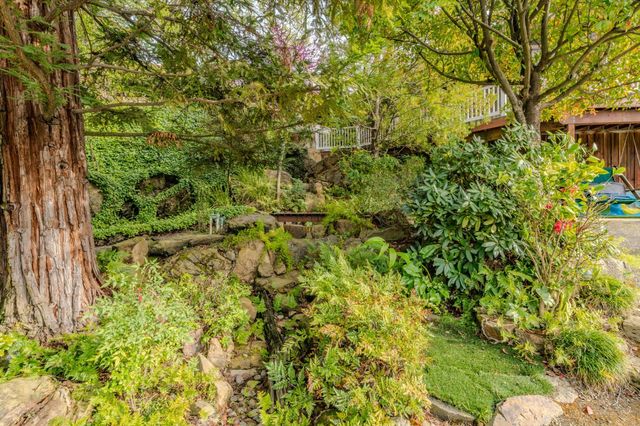 450 Lakeview Rd, Copperopolis, CA 95228