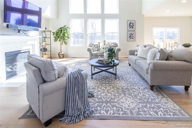 22820 Martin Road, South Lyon, MI 48178