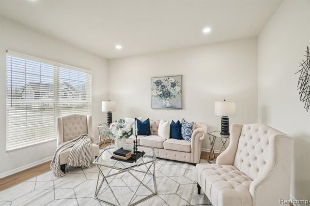 22820 Martin Road, South Lyon, MI 48178