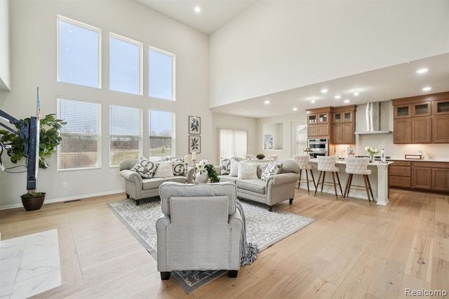 22820 Martin Road, South Lyon, MI 48178