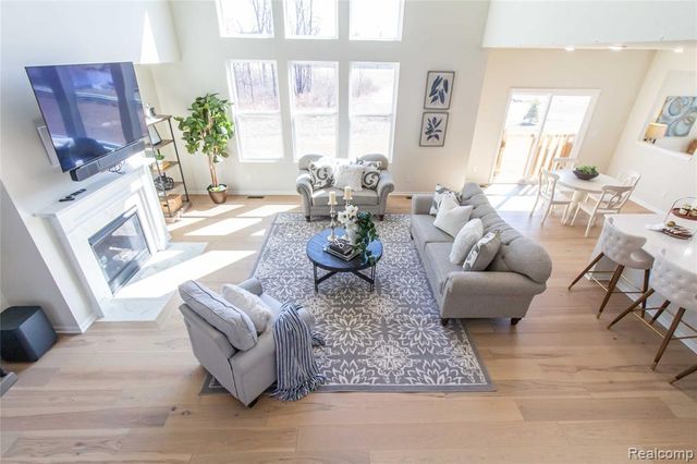 22820 Martin Road, South Lyon, MI 48178