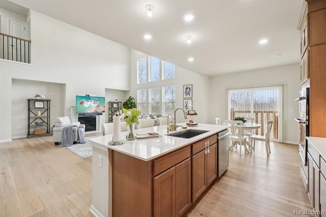 22820 Martin Road, South Lyon, MI 48178