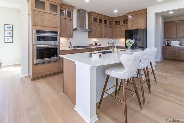 22820 Martin Road, South Lyon, MI 48178