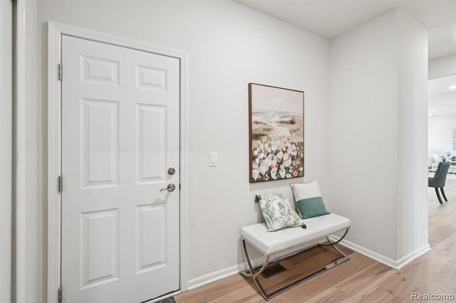 22820 Martin Road, South Lyon, MI 48178