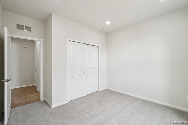 22820 Martin Road, South Lyon, MI 48178