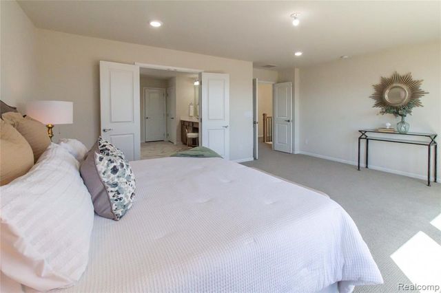 22820 Martin Road, South Lyon, MI 48178