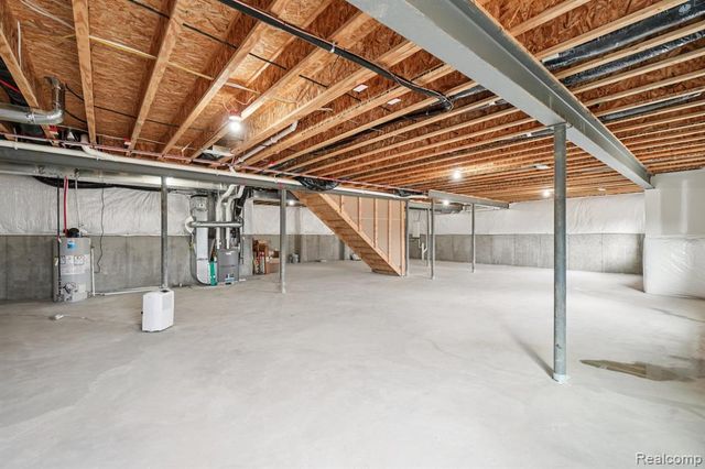 22820 Martin Road, South Lyon, MI 48178