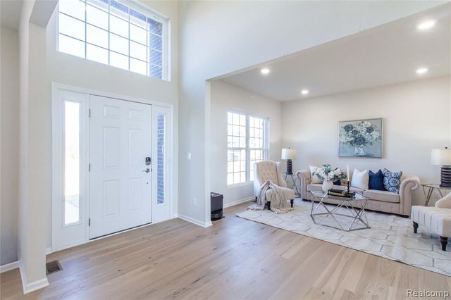 22820 Martin Road, South Lyon, MI 48178