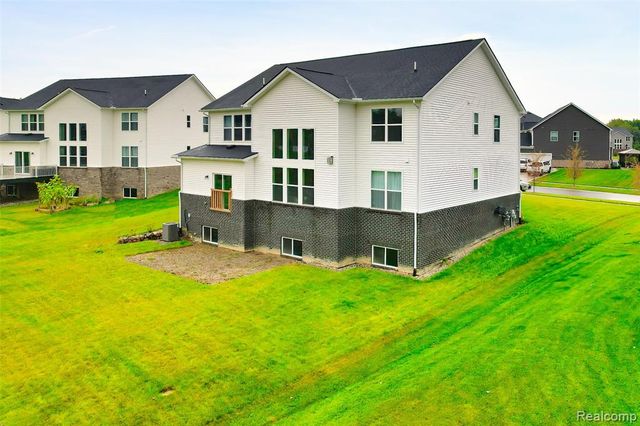 22820 Martin Road, South Lyon, MI 48178