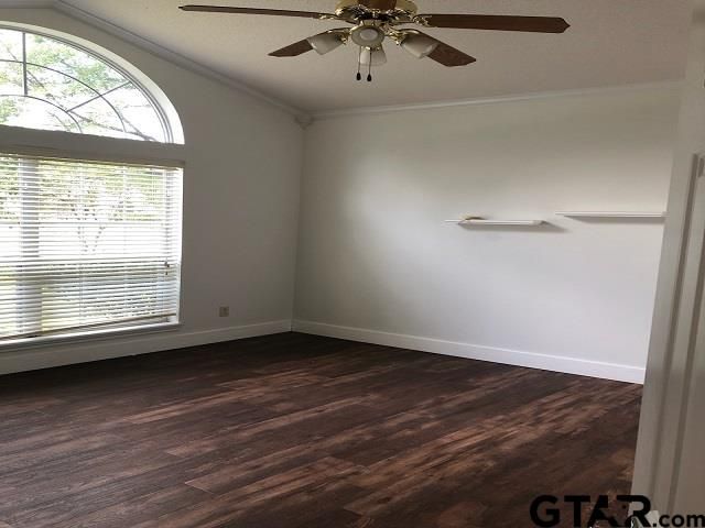 1208 Riverbend Dr, Tyler, TX 75703