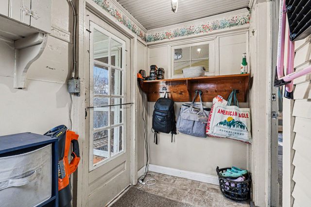 2520 Roys Avenue SW, Wyoming, MI 49519