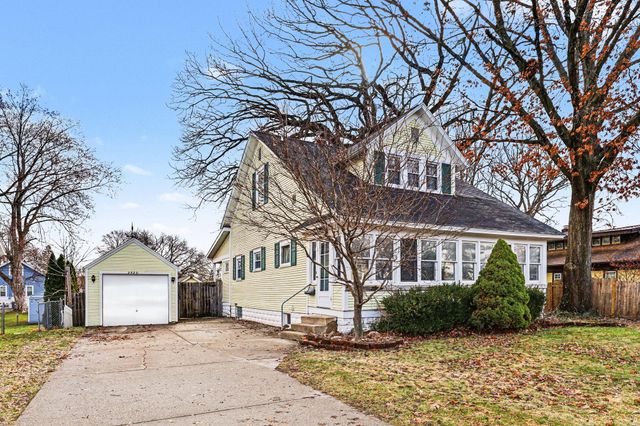 2520 Roys Avenue SW, Wyoming, MI 49519