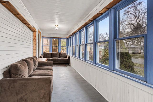 2520 Roys Avenue SW, Wyoming, MI 49519