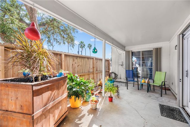 4056 Ogrady Dr, Corpus Christi, TX 78413