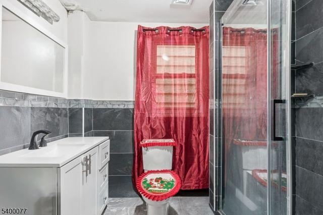 140 4Th Ave, Newark City, NJ 07104