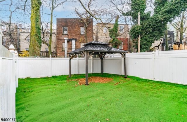 140 4Th Ave, Newark City, NJ 07104