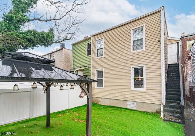 140 4Th Ave, Newark City, NJ 07104