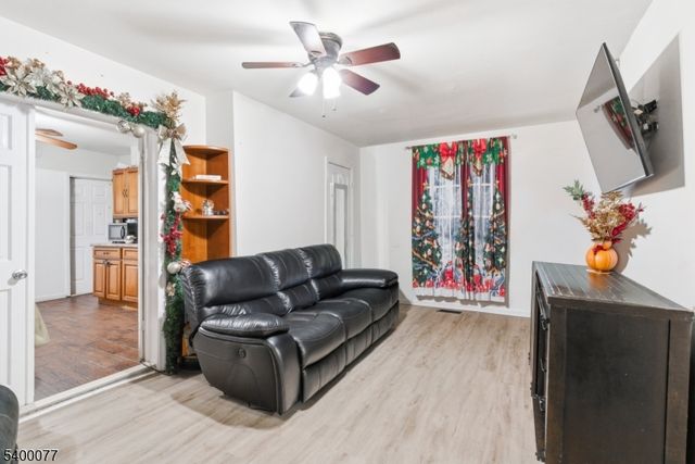 140 4Th Ave, Newark City, NJ 07104