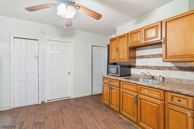 140 4Th Ave, Newark City, NJ 07104