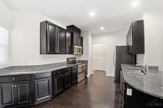 7452 Victoria Falls Avenue, Deerfield Twp., OH 45039