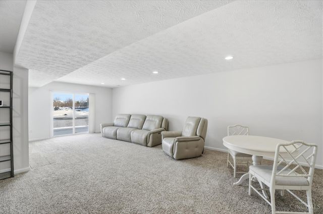 7452 Victoria Falls Avenue, Deerfield Twp., OH 45039