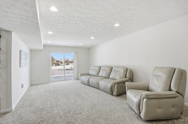 7452 Victoria Falls Avenue, Deerfield Twp., OH 45039