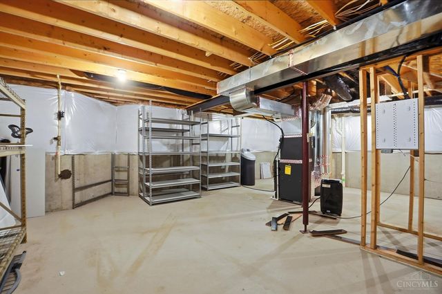 7452 Victoria Falls Avenue, Deerfield Twp., OH 45039