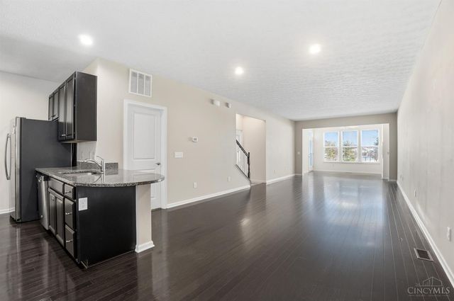 7452 Victoria Falls Avenue, Deerfield Twp., OH 45039