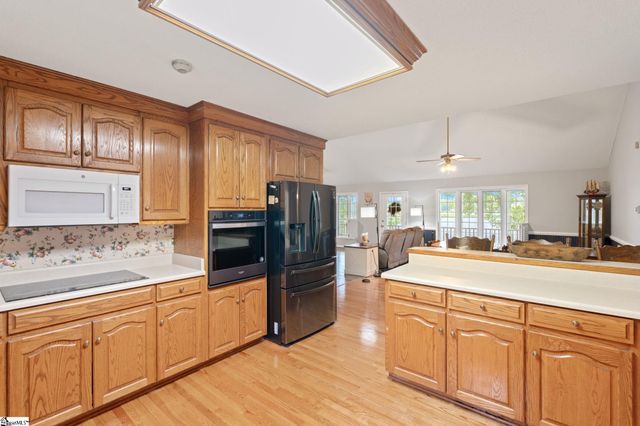 8551 Highway 9, Inman, SC 29349