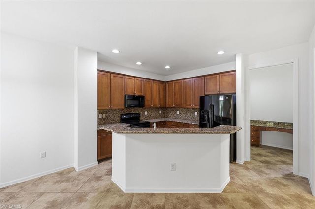 9037 Alturas ST 3702, Naples, FL 34113