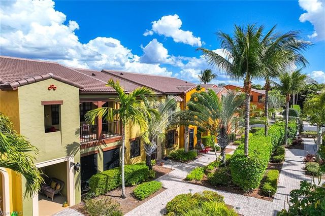 9037 Alturas ST 3702, Naples, FL 34113