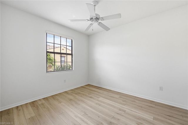 9037 Alturas ST 3702, Naples, FL 34113