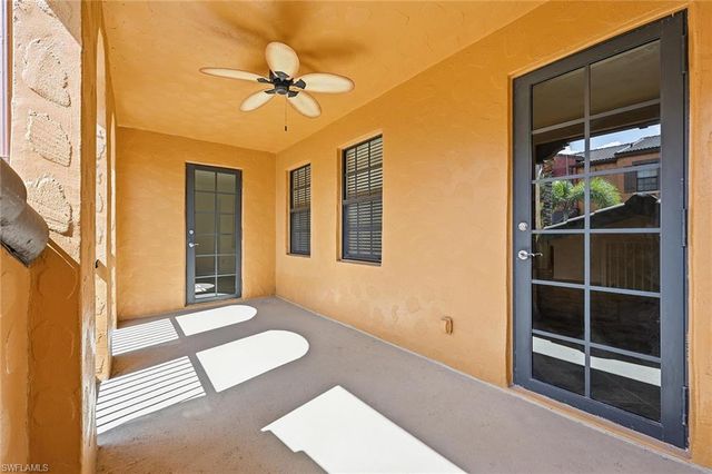 9037 Alturas ST 3702, Naples, FL 34113