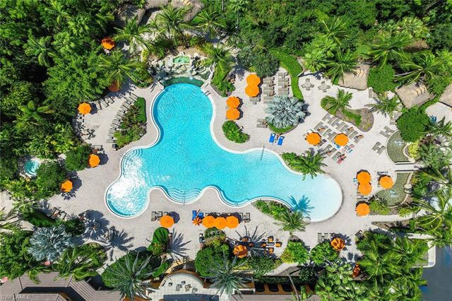 9037 Alturas ST 3702, Naples, FL 34113