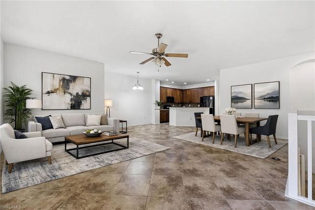 9037 Alturas ST 3702, Naples, FL 34113