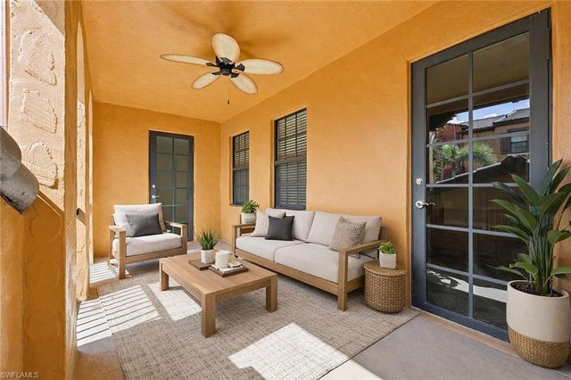 9037 Alturas ST 3702, Naples, FL 34113