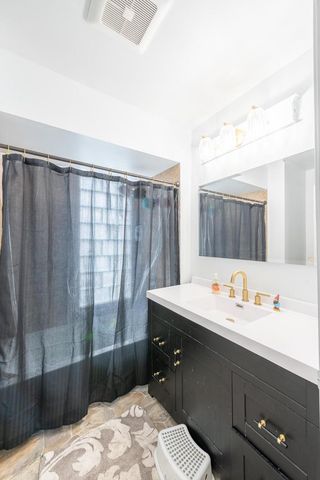 6562 5th AVENUE, Kenosha, WI 53143