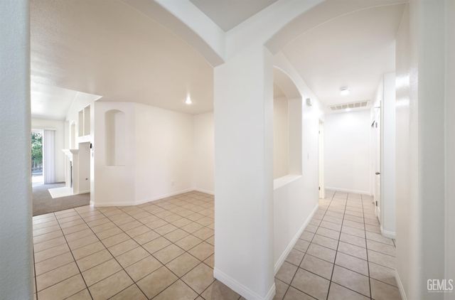 11506 Pacific Breeze Avenue, Bakersfield, CA 93312