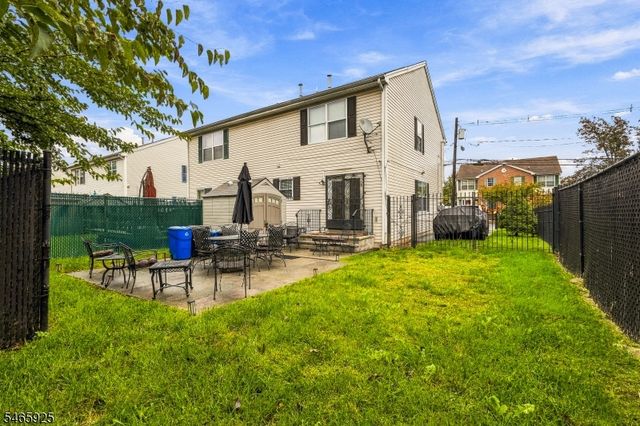 487 S 13Th St, Newark City, NJ 07103