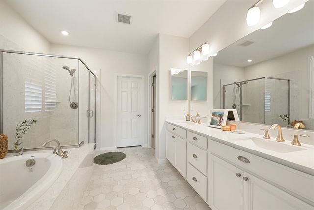800 Lazy Creek Dr, Rocklin, CA 95765